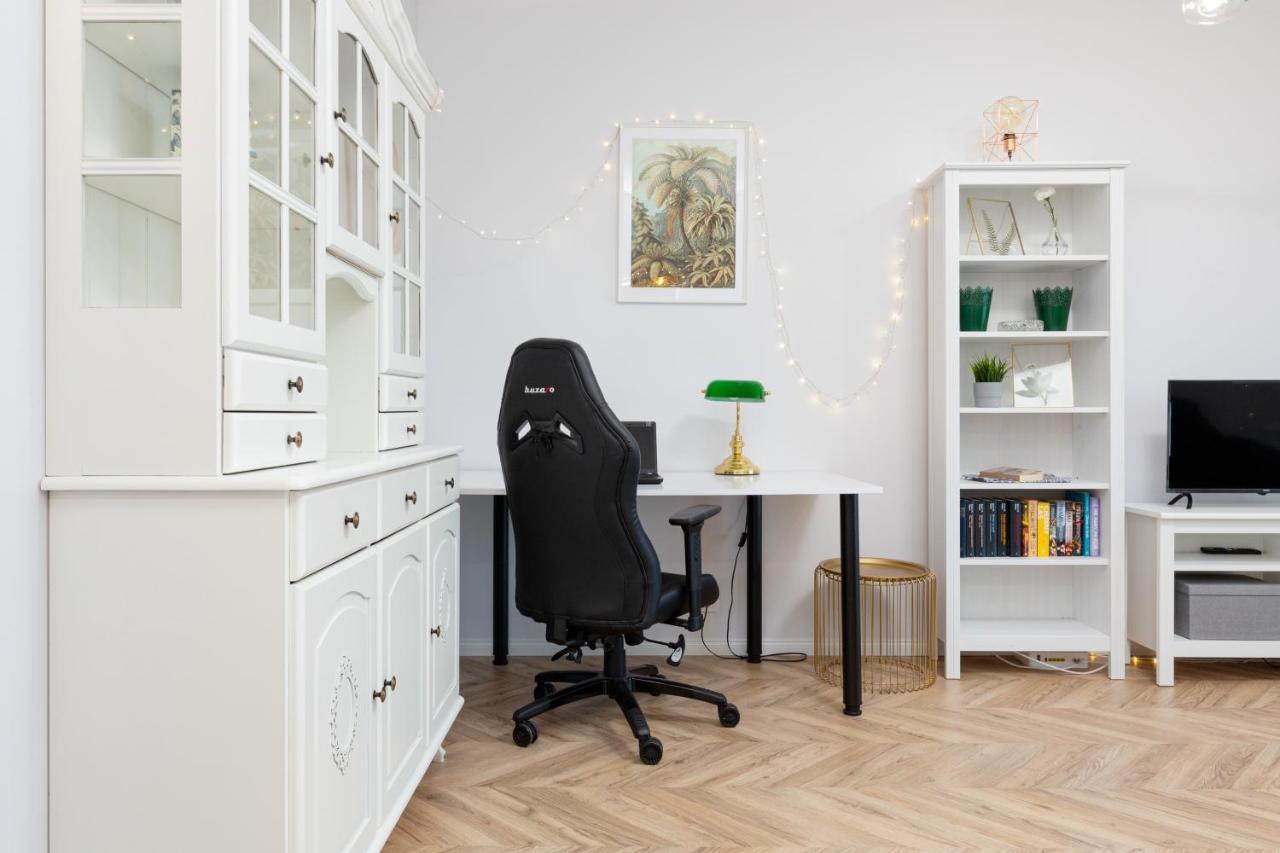 Amsterdam Estate Rembrandta By Renters Butas Warsaw